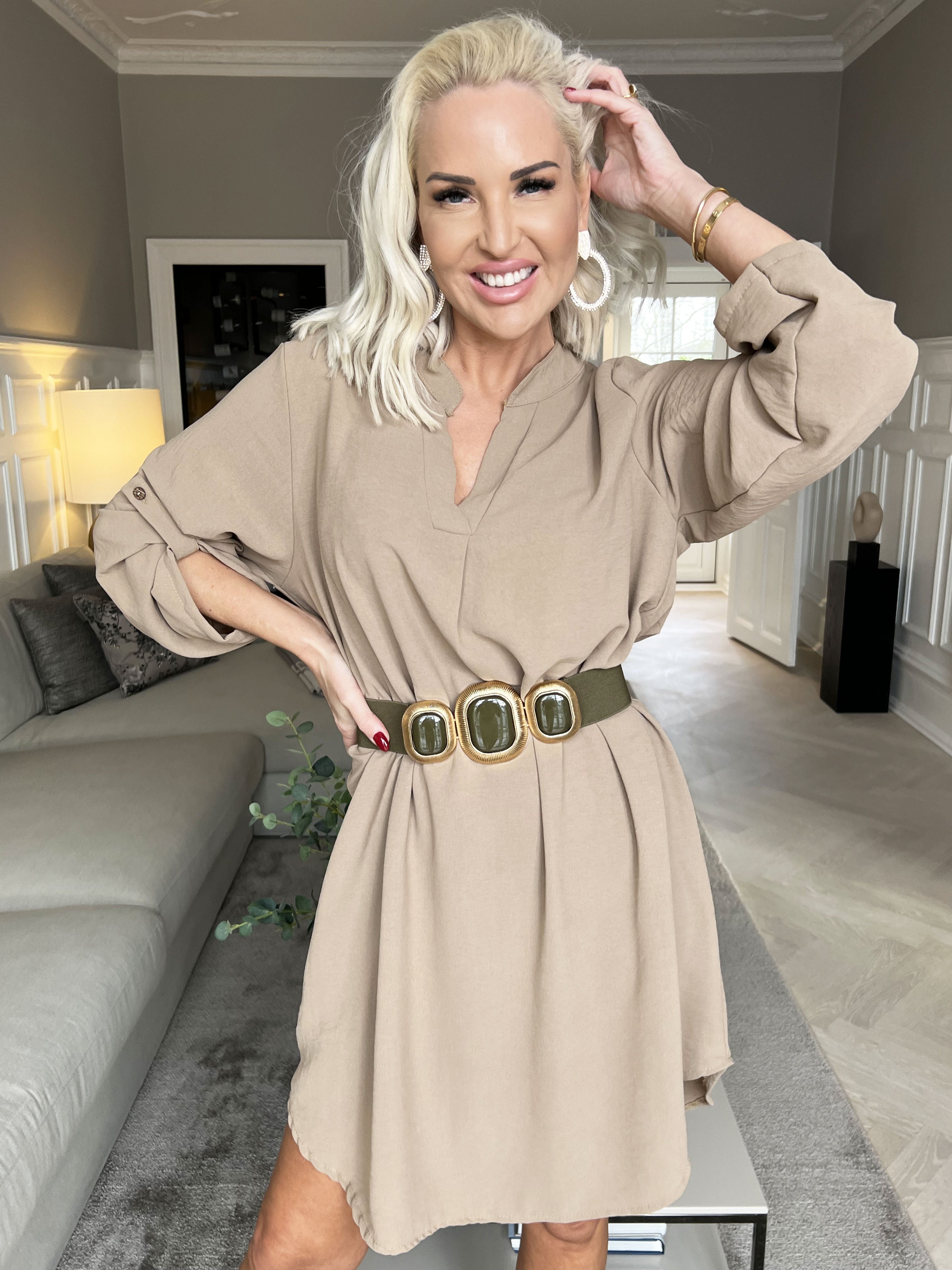 Domenica - Midjebälte med guldspännen